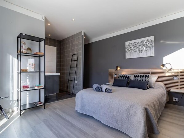 3 bedrooms, WiFi