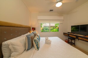 2 bedrooms, iron/ironing board, travel cot, free WiFi - Del Mar 4O 2 bdr Garden View in Los Suenos (Playa Herradura)