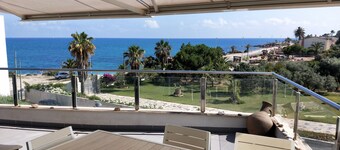 Duplex-terrasse avec vues imprenables sur la mer, piscine et grande terrasse à Vinaròs