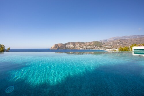 Villa "Casa San Cayetano" with Sea View, Pool, Garden, Terrace and Balcony