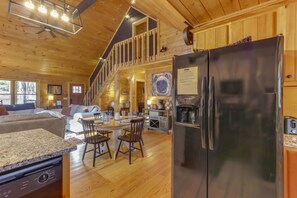 Interior - Blue Ridge Cabin: Hot Tub, Fire Pit & Grill! (Blue Ridge)