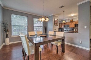 Dining Area | Dishware & Flatware