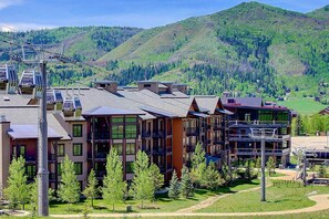 Unclassified image, 4 of 50, button