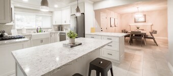 Home near Calistoga w/ heated pool & hot tub