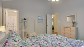 3 chambres, bureau, espace de travail pour ordinateur portable