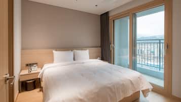 3 chambres, chambres insonorisées, Wi-Fi gratuit, draps fournis
