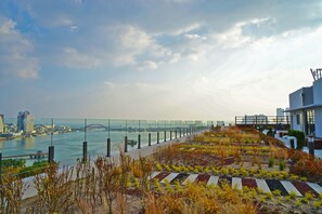 Rooftop terrace - Chestertons Sokcho (Sokcho)