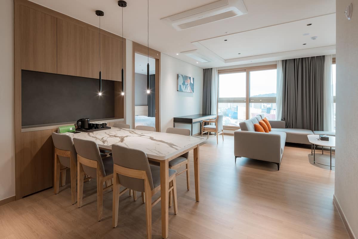 Dineren in de kamer