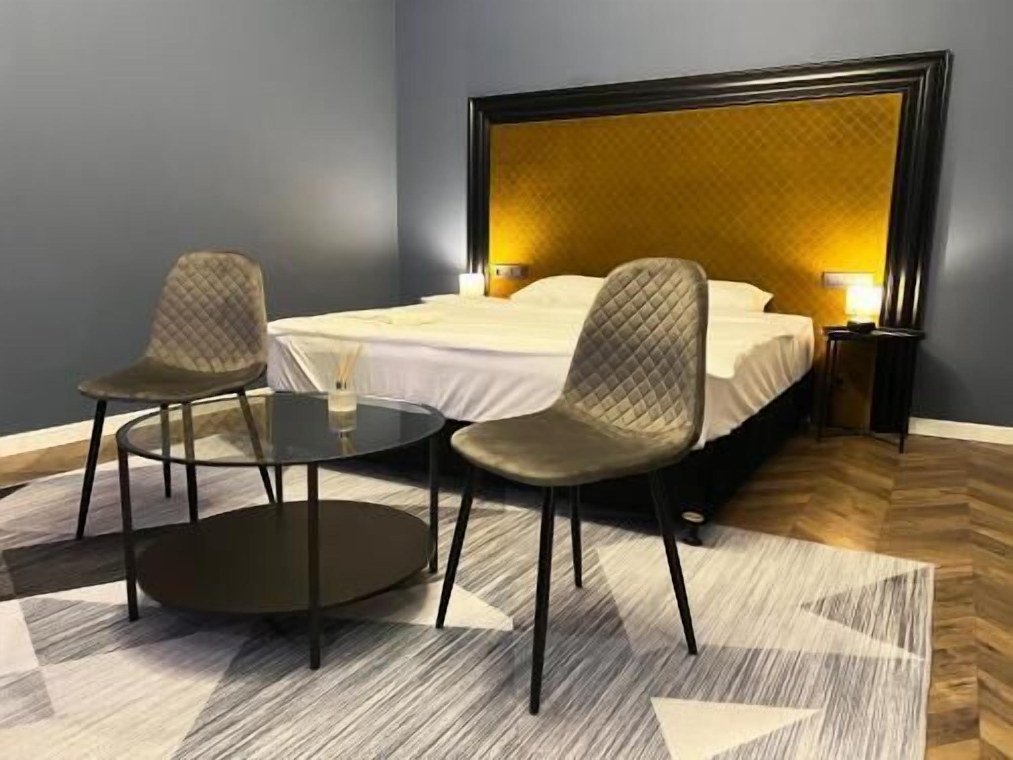 In-room safe, iron/ironing board, free WiFi, bed sheets