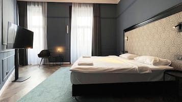 Deluxe kamer | Een kluis op de kamer, een strijkplank/strijkijzer, gratis wifi