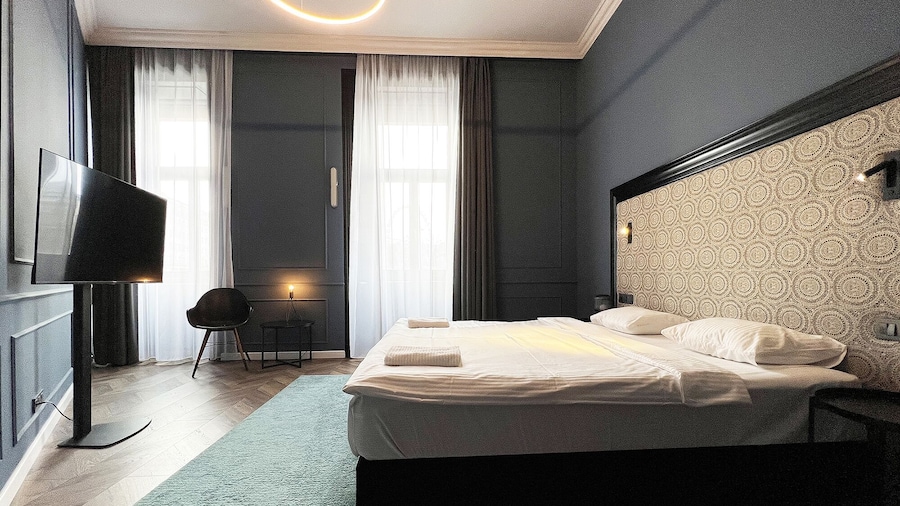 Hotel Rumor