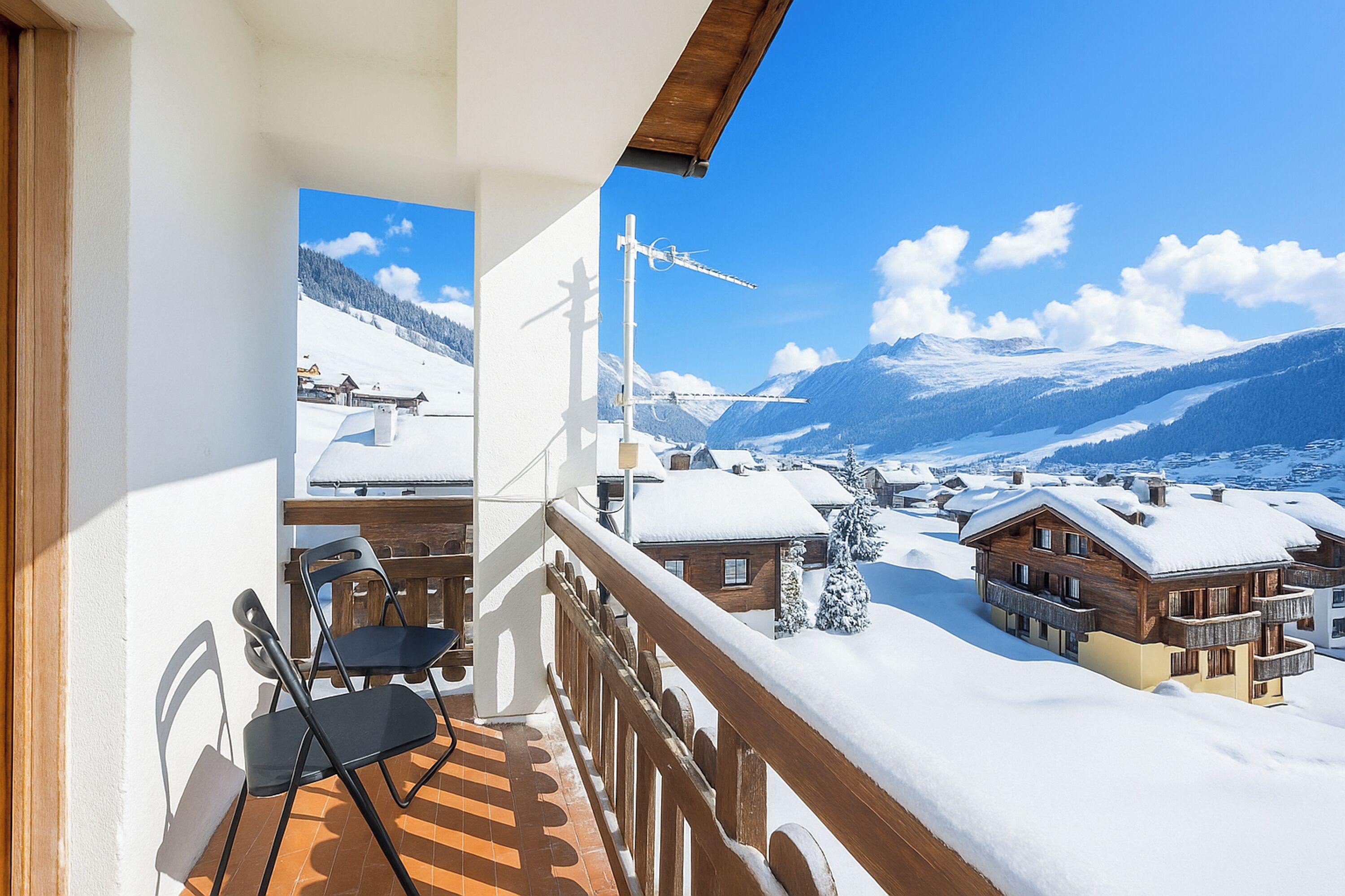 Family Apartment, Multiple Bedrooms, Mountainside (Casa Silvia Ski in) | Balcony
