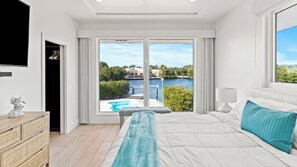 Unclassified image, 5 of 49, button