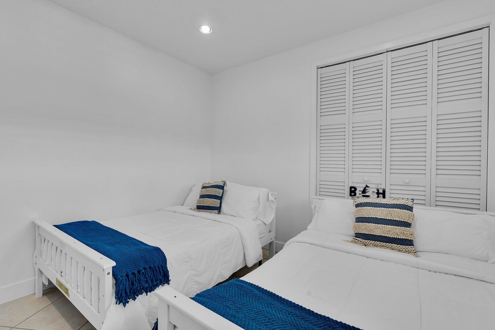 5 bedrooms, free WiFi, bed sheets