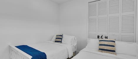 5 bedrooms, free WiFi, bed sheets