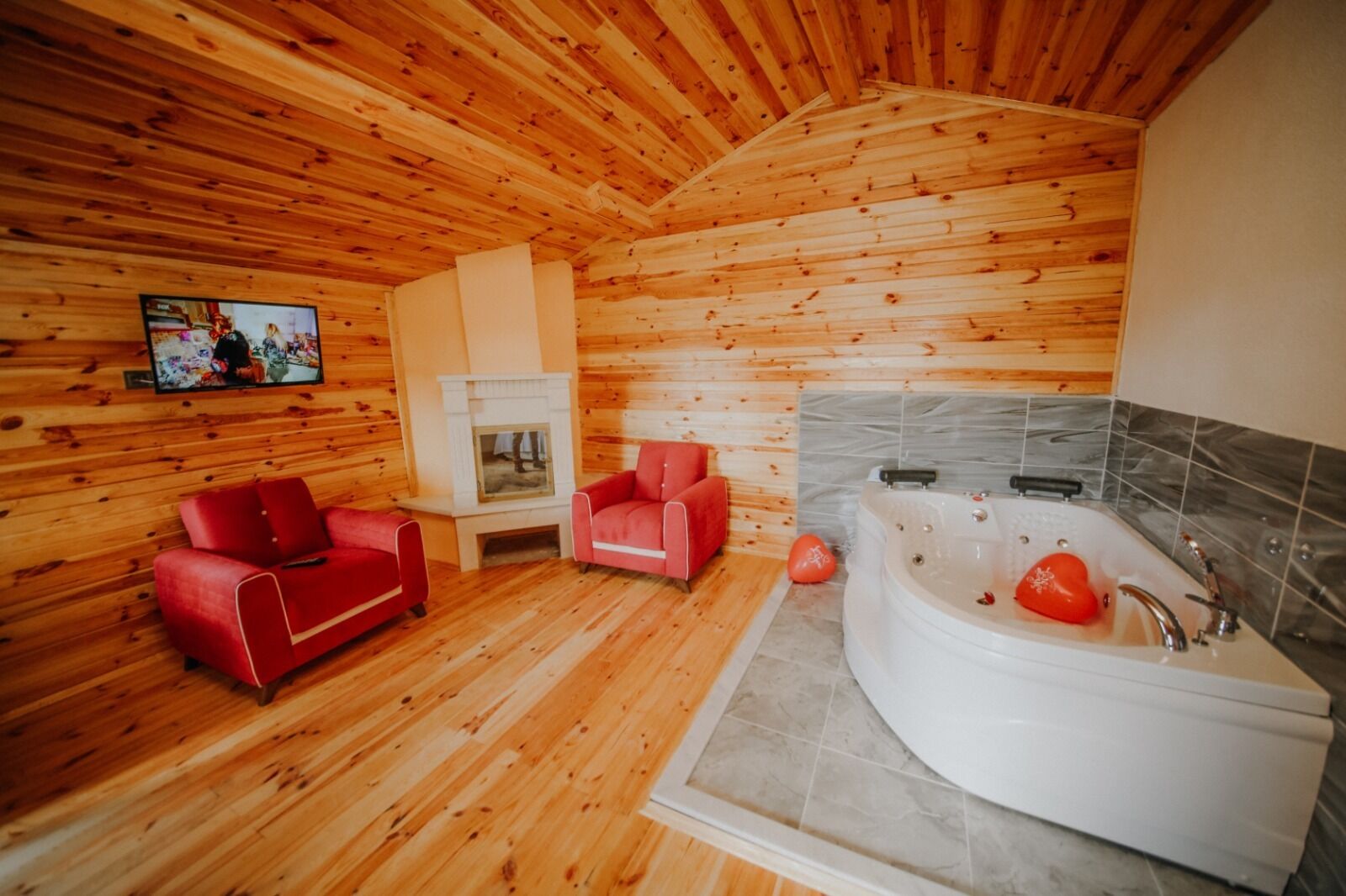 Standard Cabin | Free WiFi, bed sheets