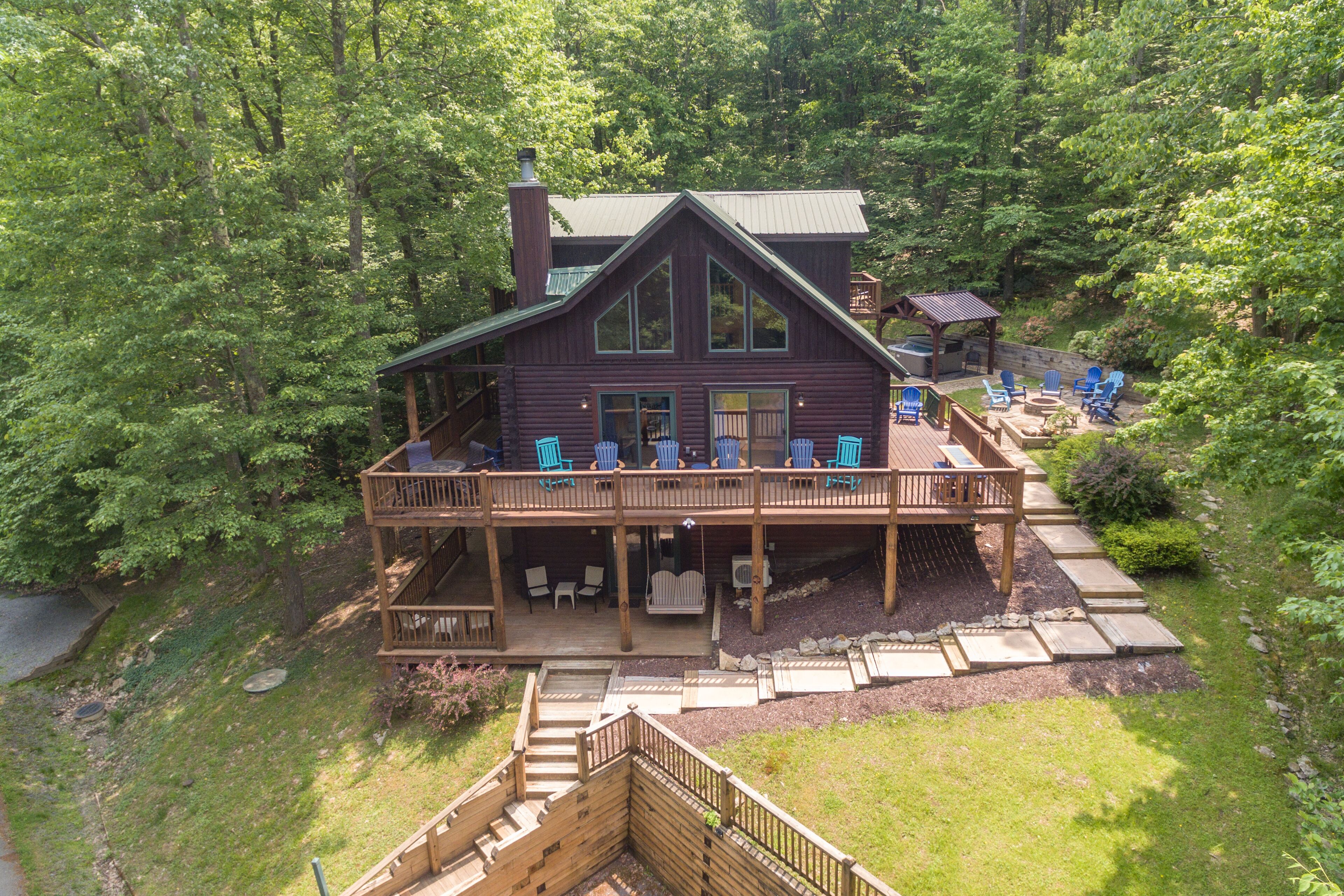 New! Time Is On My Side: Lake Area, Hot Tub!