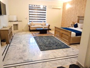 Executive Room - Premier Inn Executive (Islamabad)