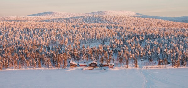 Exterior - Jeris Hotel & Cabins (Muonio)