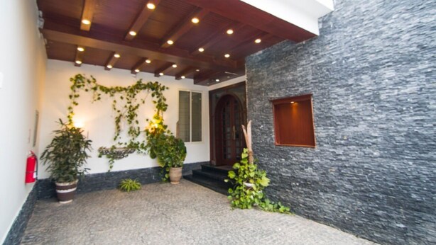 Exterior - Crosswinds Guest House (Islamabad)