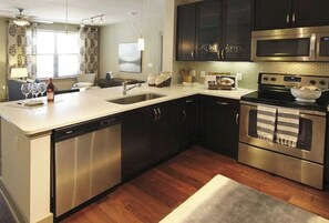 Coffee/tea maker, dining tables