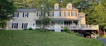 3 min. to Dreams Park, 34 ft. Long Heated Pool, Clean and Updated. Fun & Private