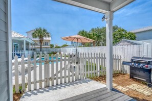 House, 4 Bedrooms | Balcony