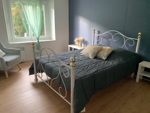 3 Schlafzimmer, Reisekinderbett, kostenloses WLAN