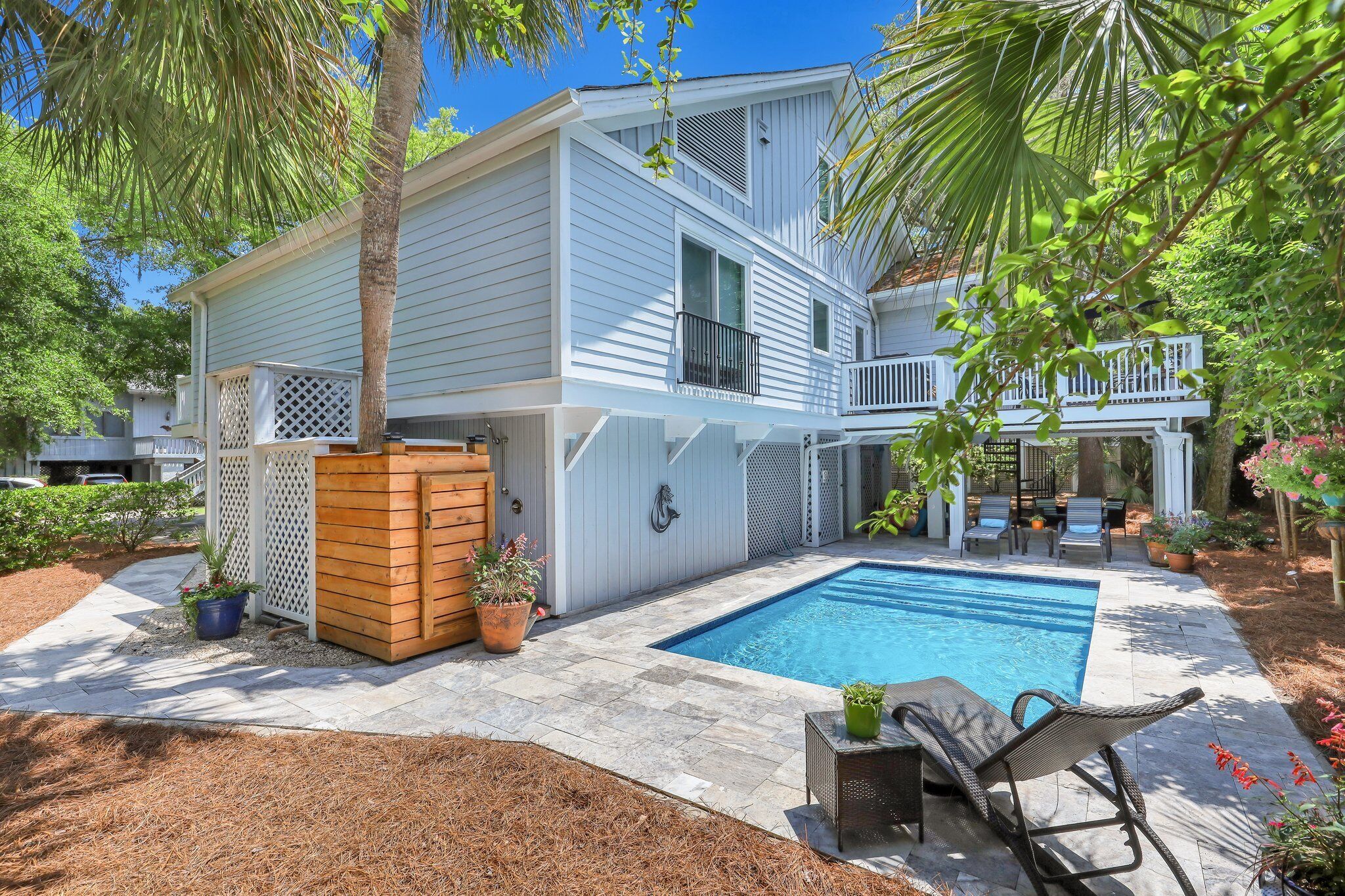 Beautiful 4 bedroom, 3 bathroom home located Oceanside in desirable North Forest Beach!