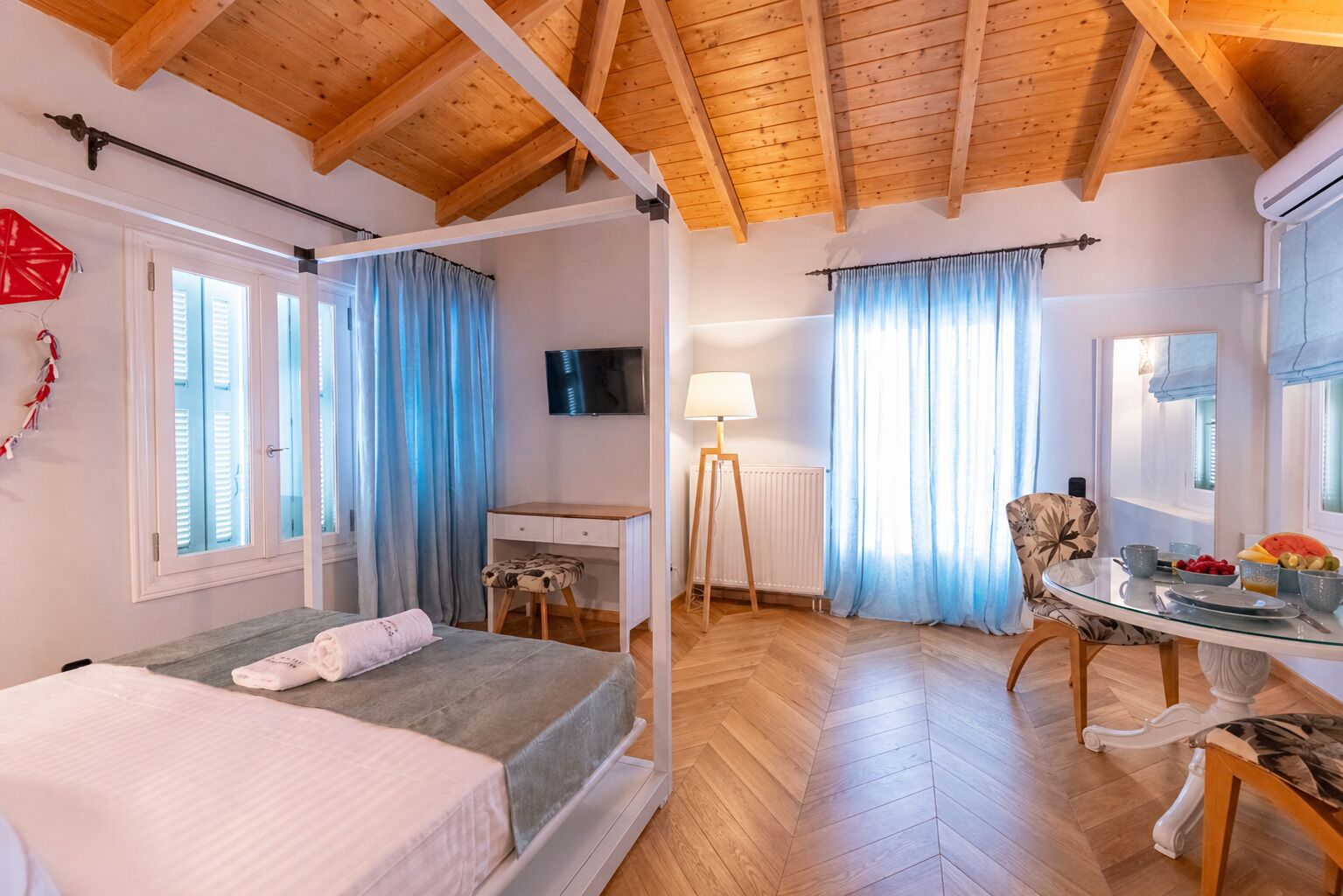 Suite estudio de lujo | Cortinas blackout, tabla de planchar con plancha y wifi gratis 