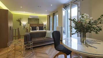 Executive Duplex | Living area