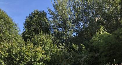Beautiful 2 room apartment with private terrace and beautiful view over the countryside.