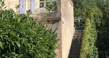 Beautiful 2 room apartment with private terrace and beautiful view over the countryside.