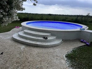 Piscina all'aperto, una piscina riscaldata