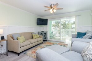 Smart TV, DVD player