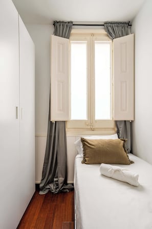 3 chambres, bureau, fer et planche à repasser, Wi-Fi
