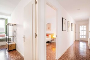 Unclassified image, 3 of 29, button