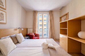 3 chambres, bureau, fer et planche à repasser, Wi-Fi