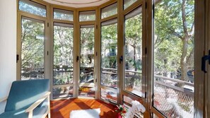 Interior - Modern and bright three-bedroom in Eixample (Barcelona)