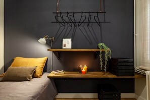 4 bedrooms, iron/ironing board, WiFi, bed sheets - Plaza Catalunya cozy 4 Bedroom for Families (Barcelona)