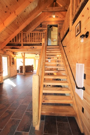 Interior - Smokey Mountain Dreamers (Gatlinburg)