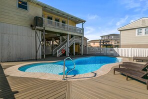 Pool - "Legasea" - 2nd Row Home w/ Private Pool, 4 Bedrooms / 3 Bathrooms (Holden Beach)