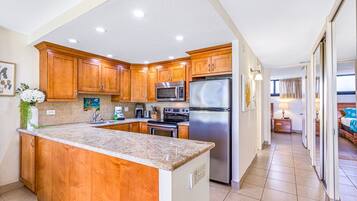 Lägenhet - 1 sovrum | Eget kök | Kylskåp, ugn, kaffe- och tebryggare och brödrost