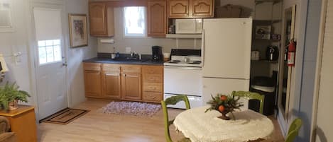 Microwave, coffee/tea maker, cookware/dishes/utensils