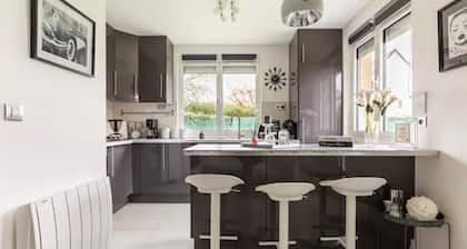 Maison indépendante dans un trÚs grand jardin proche CDG aéroport et parc d'exposition Paris Villepinte