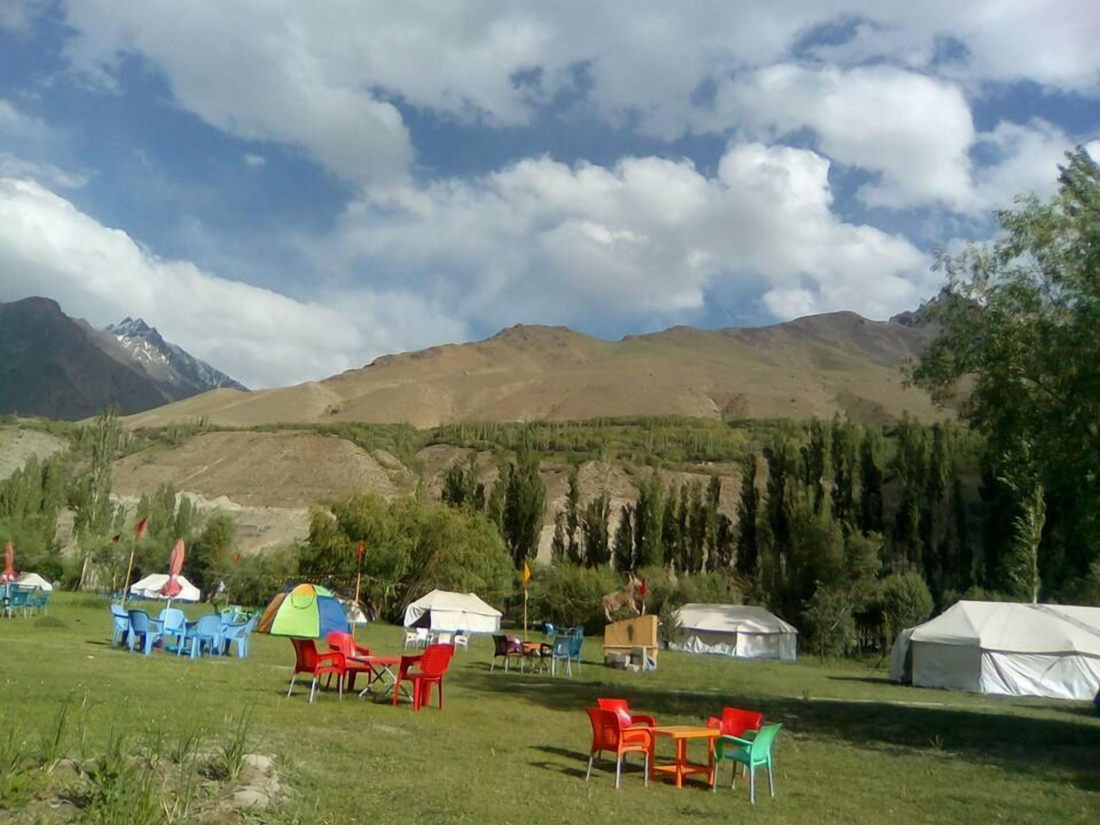 숙박 시설 구내