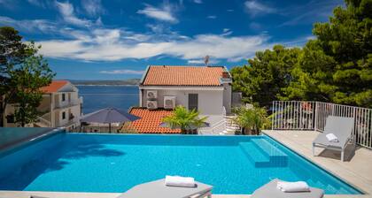 Villa MT Brela A3 (4+2)