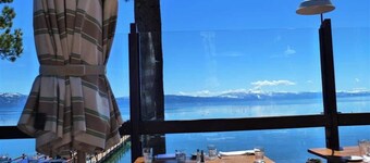 Timberhaus | Hot Tub & Pool Table, 10 Min to Beach!