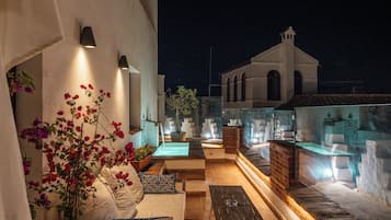 Penthouse with private terrace and views | Lakens van Egyptisch katoen, luxe beddengoed, donzen dekbedden