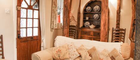 Cottage | Interior